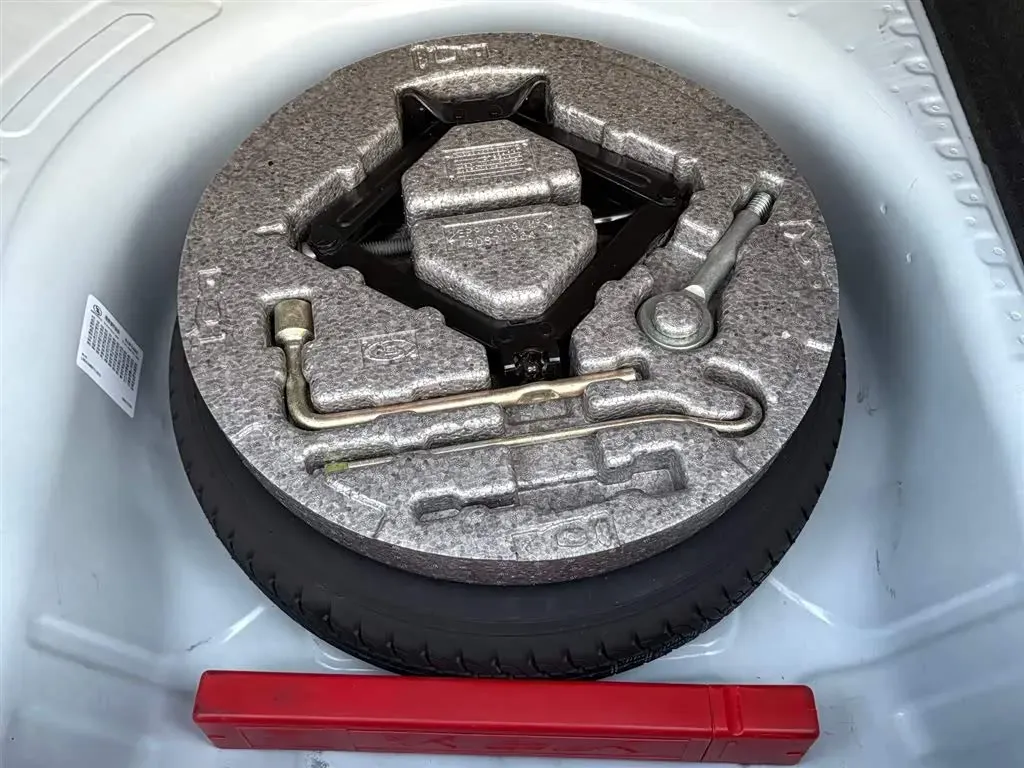 2014 Chevrolet Aveo 1.4L 103HP L4 5MT,autocango,china used car exporter,china ev exporter,chinese used car exporter,chinese used ev exporter