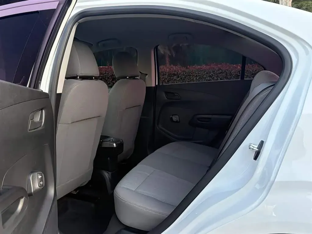 2014 Chevrolet Aveo 1.4L 103HP L4 5MT,autocango,china used car exporter,china ev exporter,chinese used car exporter,chinese used ev exporter