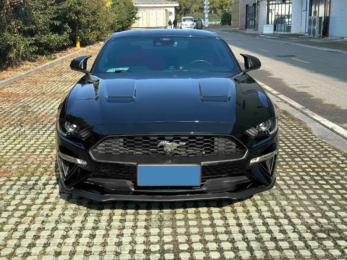 2021 Ford Mustang 2.3T 299HP L4 10AT,autocango,china used car exporter,china ev exporter,chinese used car exporter,chinese used ev exporter
