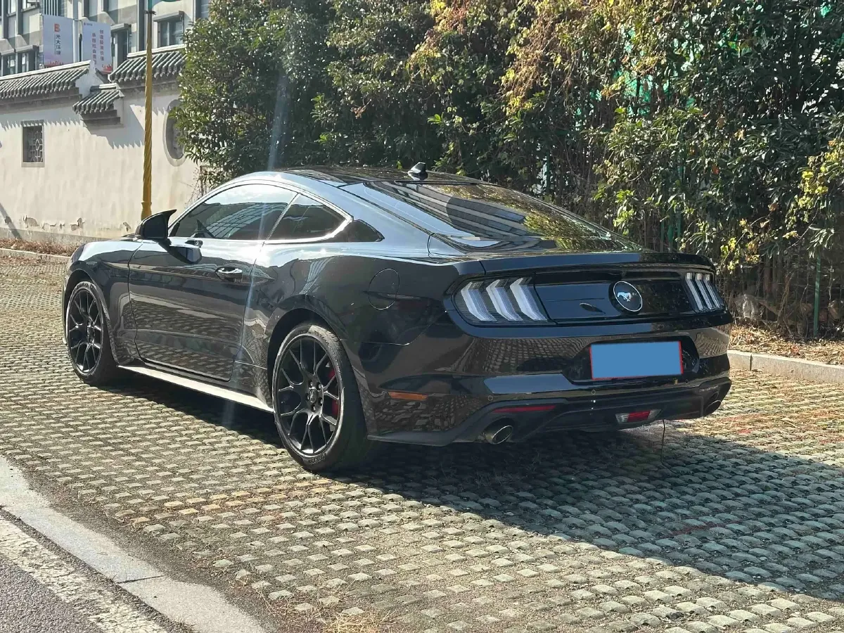 2021 Ford Mustang 2.3T 299HP L4 10AT,autocango,china used car exporter,china ev exporter,chinese used car exporter,chinese used ev exporter
