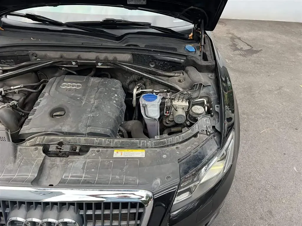 2012 Audi Q5 2.0T 211HP L4 8AT,autocango,china used car exporter,china ev exporter,chinese used car exporter,chinese used ev exporter