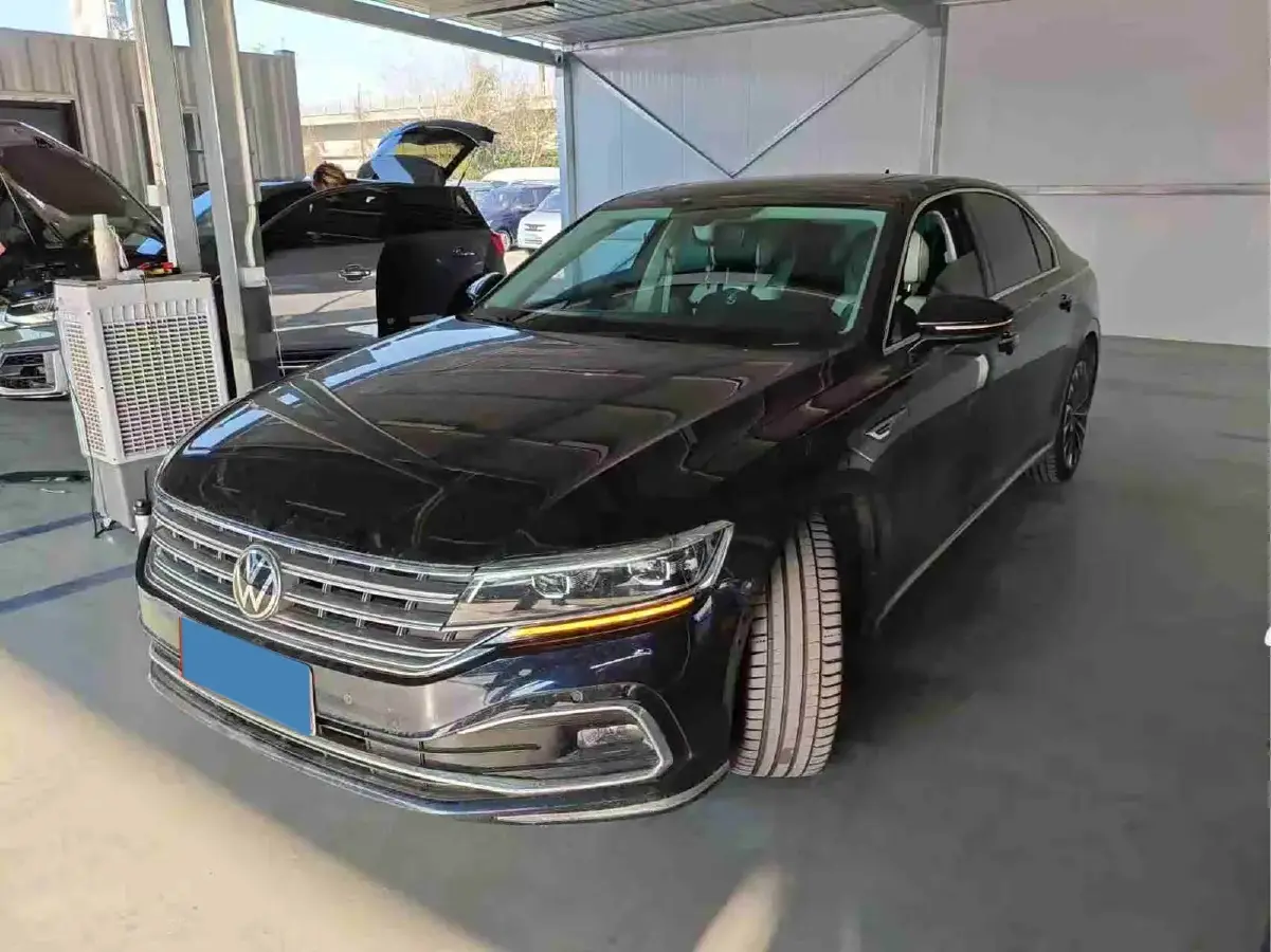 2019 Volkswagen Phideon 2.0T 224HP L4 7DCT