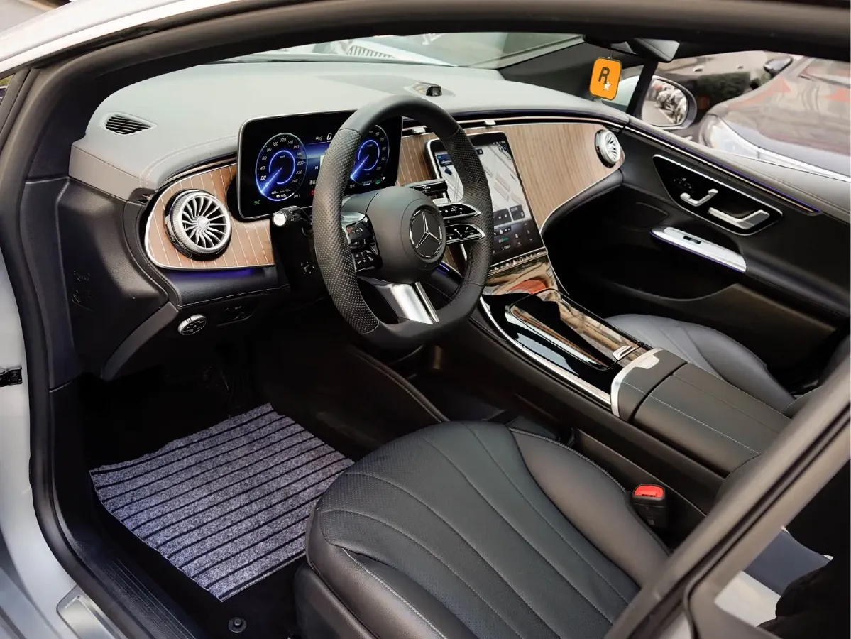 2022 Mercedes-Benz EQE Class BEV 96.1KWH,autocango,china used car exporter,china ev exporter,chinese used car exporter,chinese used ev exporter