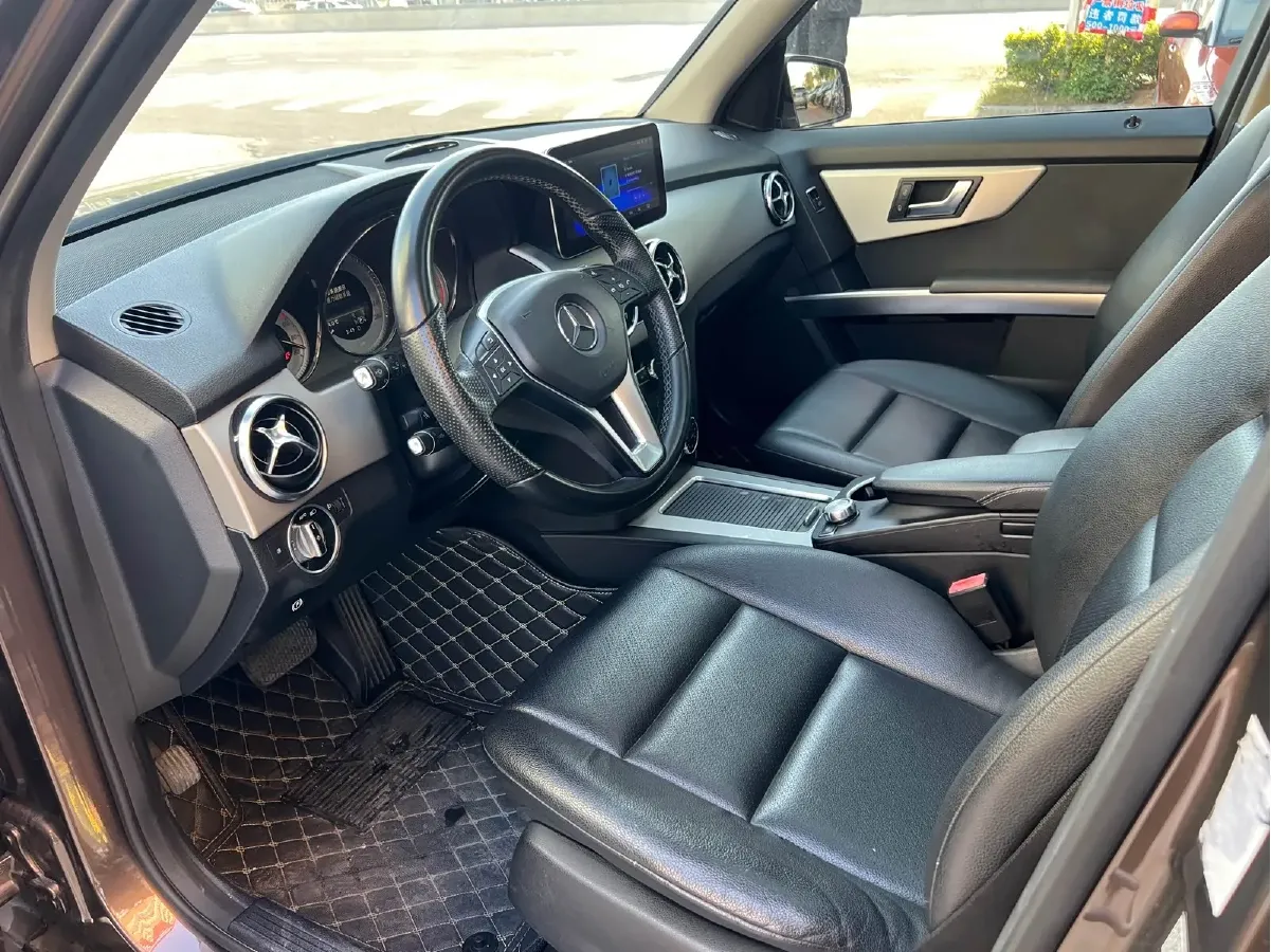 2013 Mercedes-Benz GLK Class 3.0L 245HP V6 7AT,autocango,china used car exporter,china ev exporter,chinese used car exporter,chinese used ev exporter