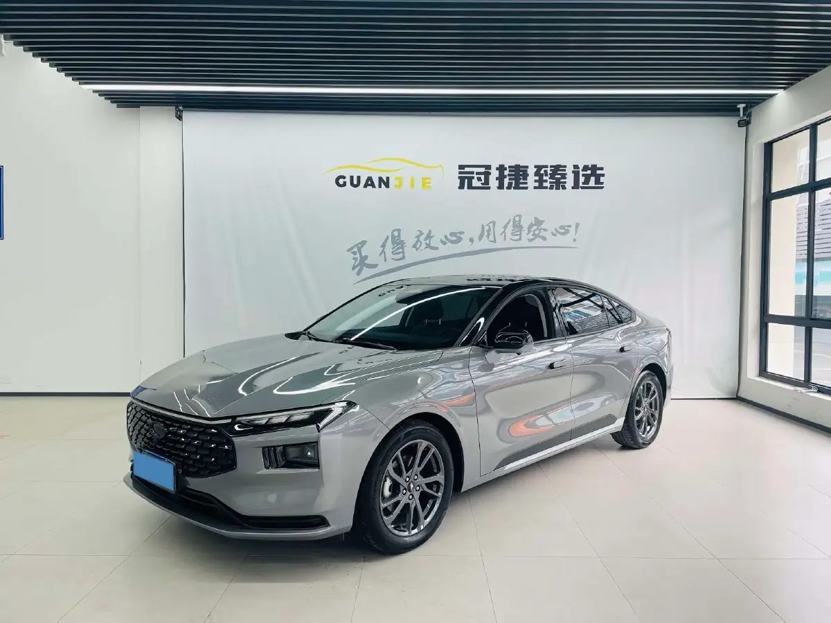 2025 Ford Mondeo 1.5T 190HP L4 8AT