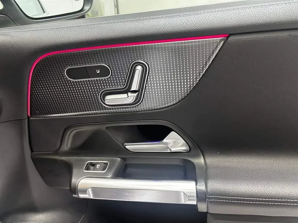 2022 Mercedes-Benz EQB Class BEV 73.5KWH,autocango,china used car exporter,china ev exporter,chinese used car exporter,chinese used ev exporter