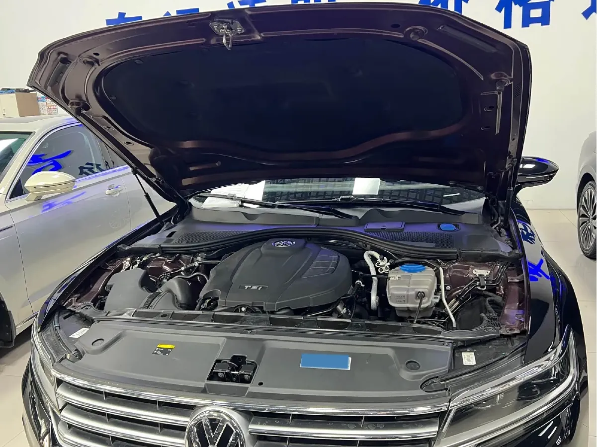 2016 Volkswagen Phideon 2.0T 224HP L4 7DCT,autocango,china used car exporter,china ev exporter,chinese used car exporter,chinese used ev exporter
