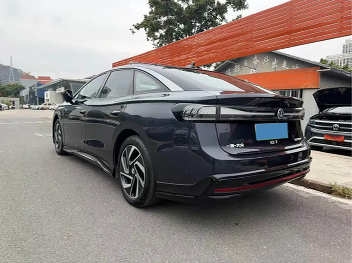 2024 Volkswagen ID.7 Vizzion BEV 84.8KWH,autocango,china used car exporter,china ev exporter,chinese used car exporter,chinese used ev exporter