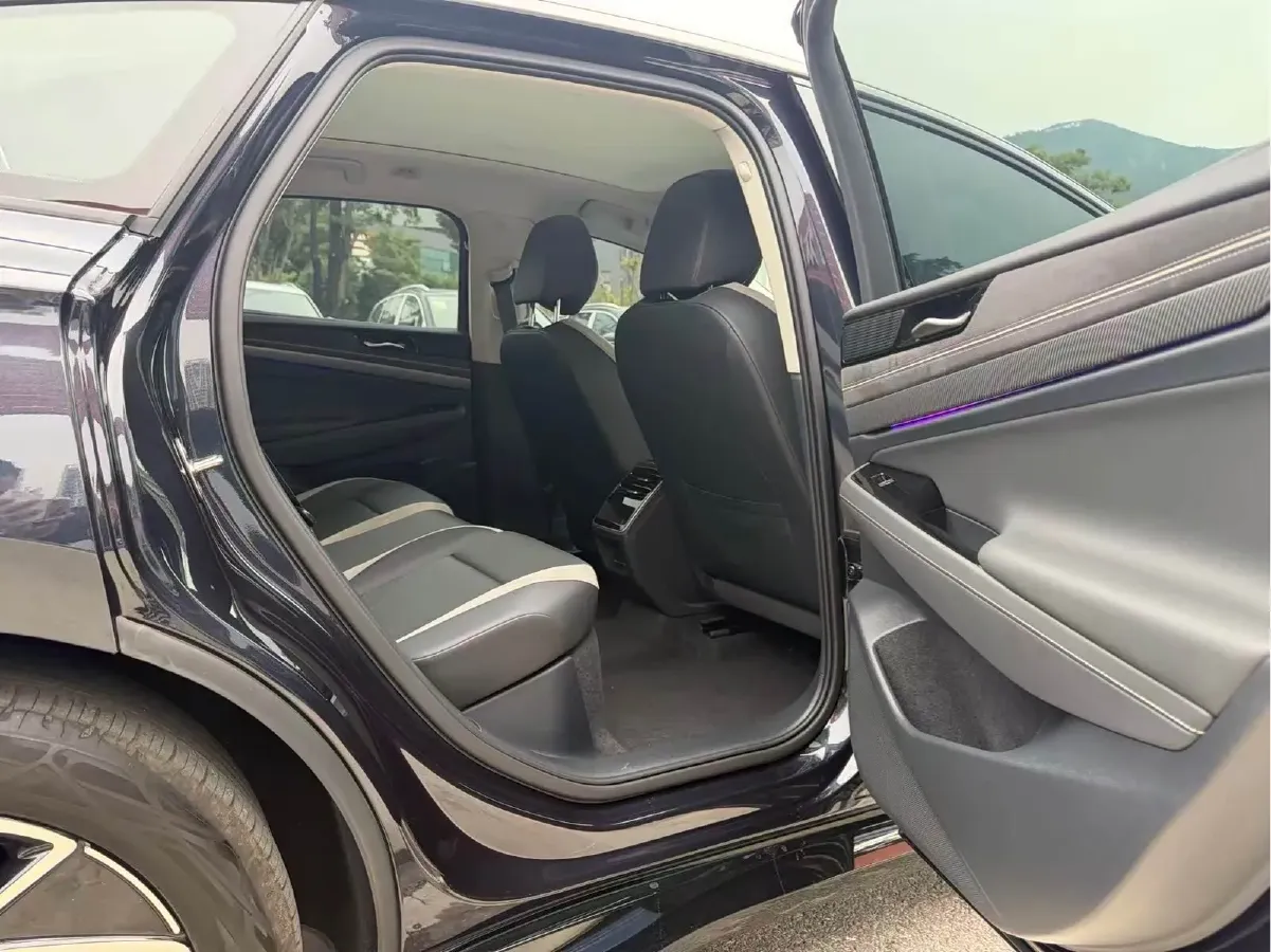 2024 Volkswagen ID.7 Vizzion BEV 84.8KWH,autocango,china used car exporter,china ev exporter,chinese used car exporter,chinese used ev exporter