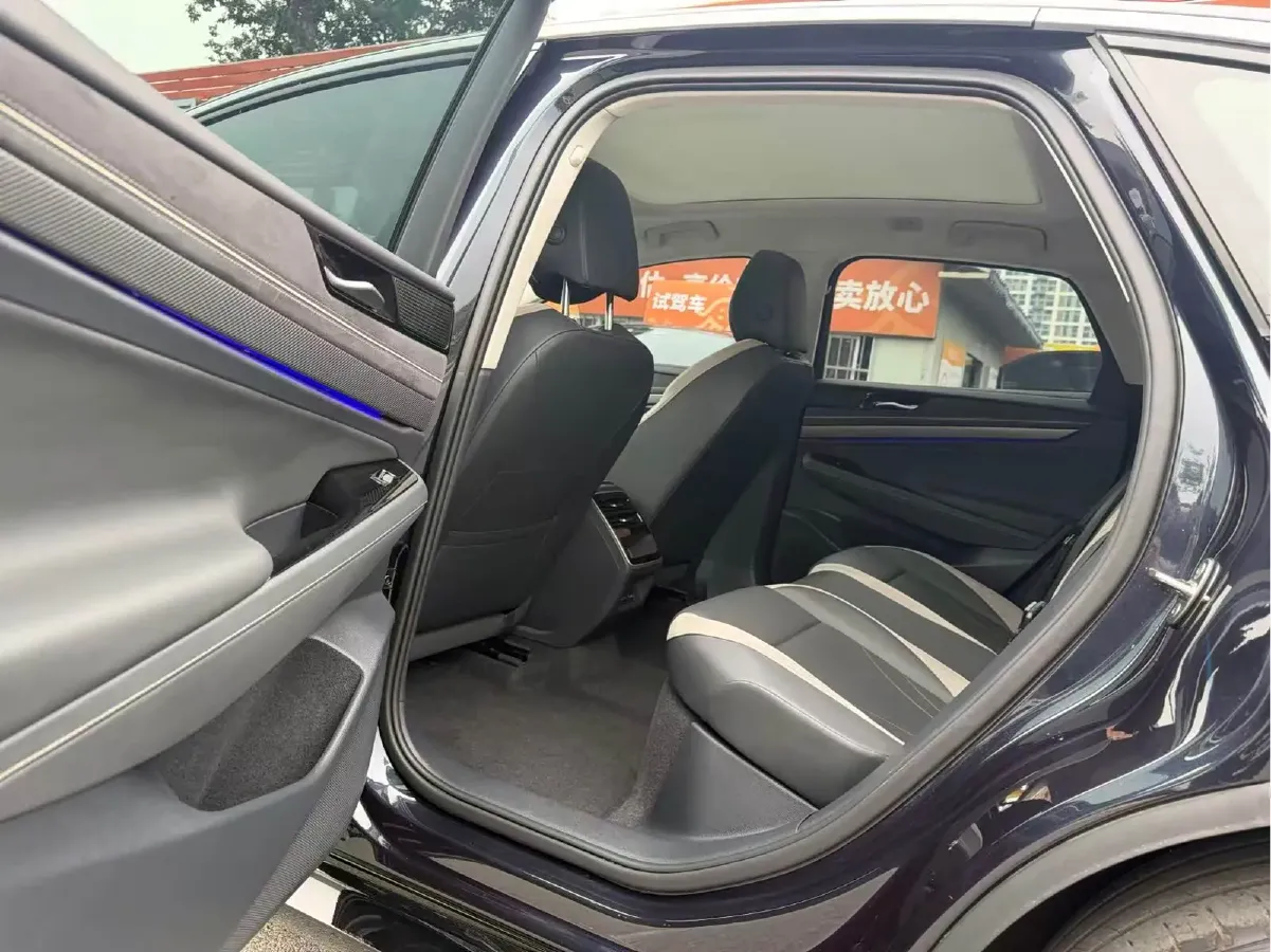 2024 Volkswagen ID.7 Vizzion BEV 84.8KWH,autocango,china used car exporter,china ev exporter,chinese used car exporter,chinese used ev exporter