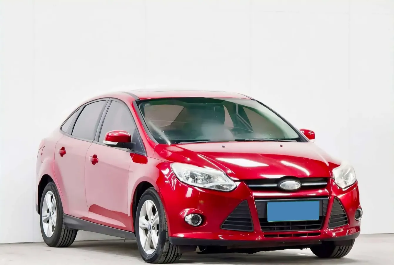 2012 Ford Focus 1.6L 125HP L4 6DCT,autocango,china used car exporter,china ev exporter,chinese used car exporter,chinese used ev exporter