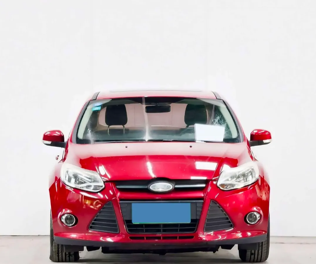 2012 Ford Focus 1.6L 125HP L4 6DCT,autocango,china used car exporter,china ev exporter,chinese used car exporter,chinese used ev exporter