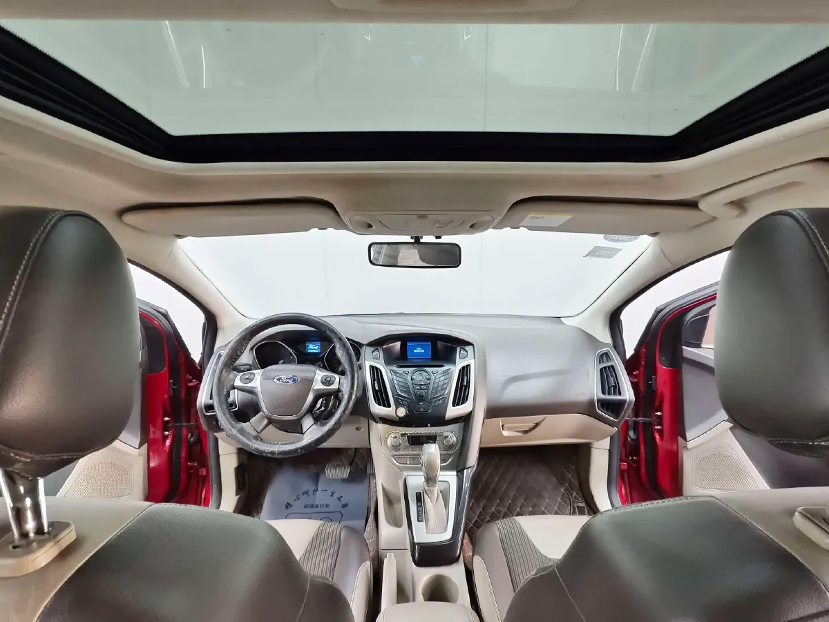 2012 Ford Focus 1.6L 125HP L4 6DCT,autocango,china used car exporter,china ev exporter,chinese used car exporter,chinese used ev exporter