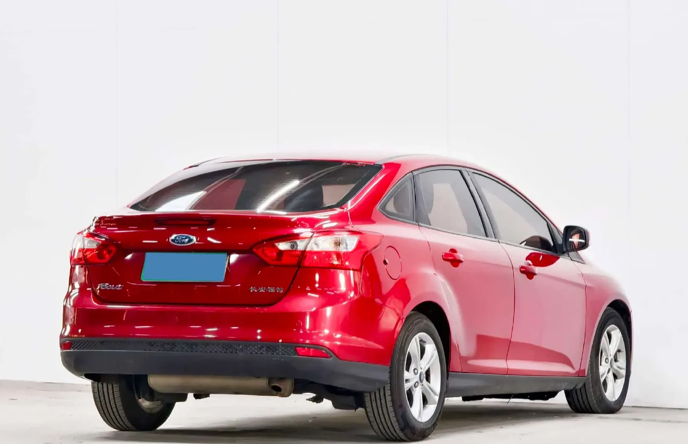 2012 Ford Focus 1.6L 125HP L4 6DCT,autocango,china used car exporter,china ev exporter,chinese used car exporter,chinese used ev exporter