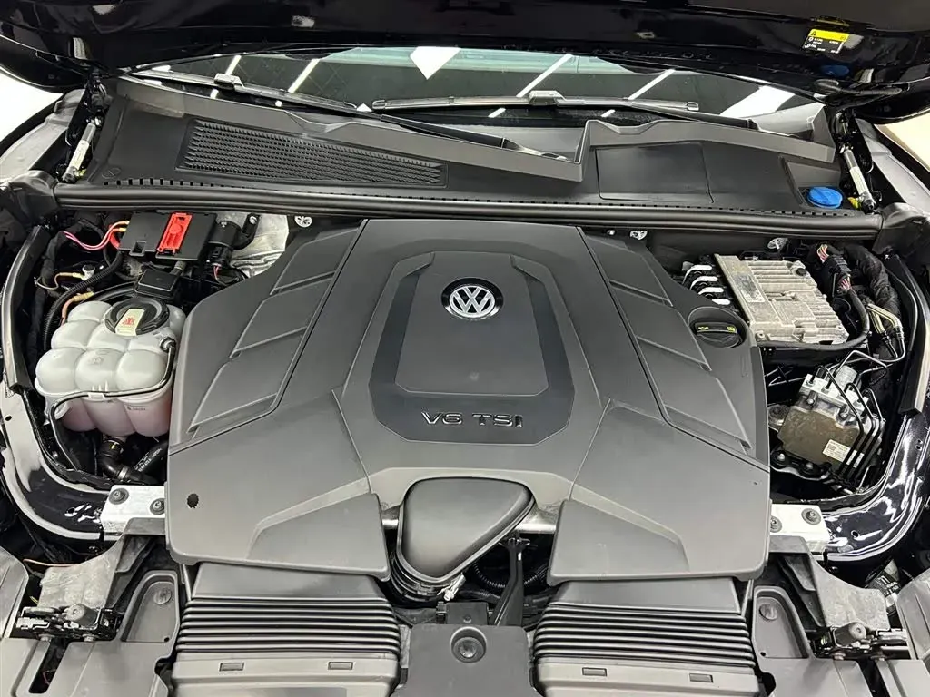 2019 Volkswagen Touareg 3.0T 340HP V6 8AT,autocango,china used car exporter,china ev exporter,chinese used car exporter,chinese used ev exporter