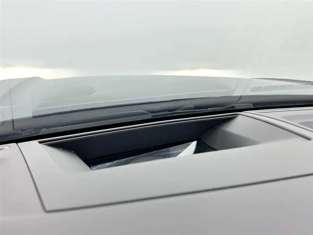 2019 Volkswagen Touareg 3.0T 340HP V6 8AT,autocango,china used car exporter,china ev exporter,chinese used car exporter,chinese used ev exporter