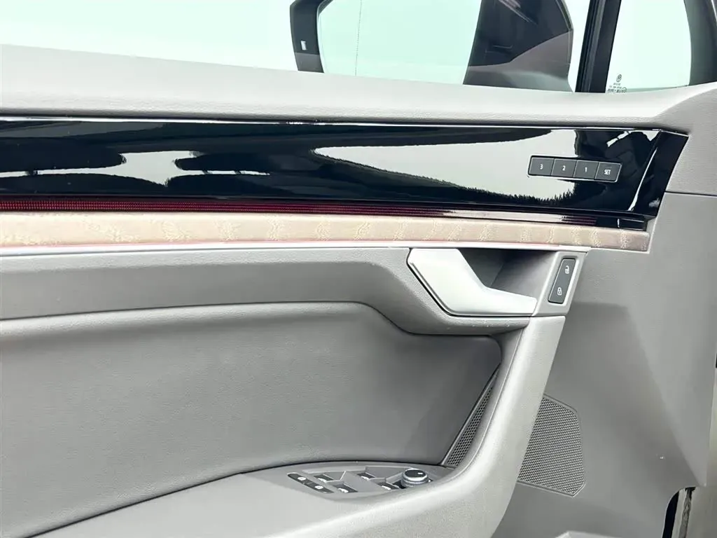 2019 Volkswagen Touareg 3.0T 340HP V6 8AT,autocango,china used car exporter,china ev exporter,chinese used car exporter,chinese used ev exporter