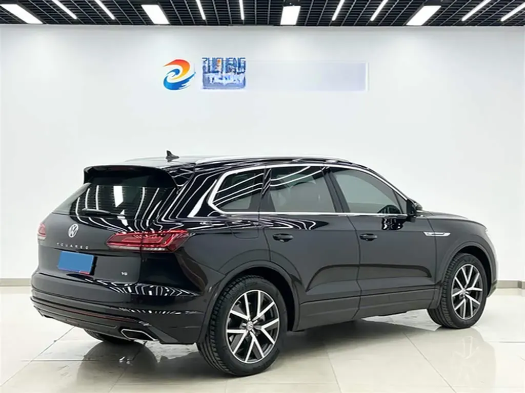 2019 Volkswagen Touareg 3.0T 340HP V6 8AT,autocango,china used car exporter,china ev exporter,chinese used car exporter,chinese used ev exporter