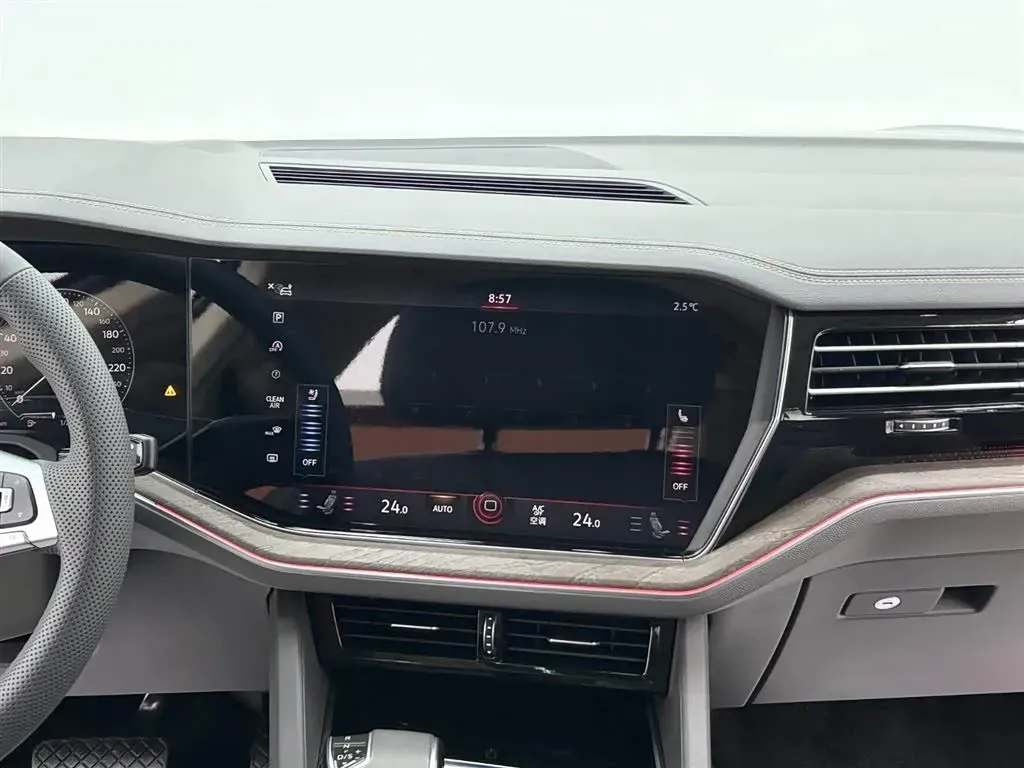 2019 Volkswagen Touareg 3.0T 340HP V6 8AT,autocango,china used car exporter,china ev exporter,chinese used car exporter,chinese used ev exporter