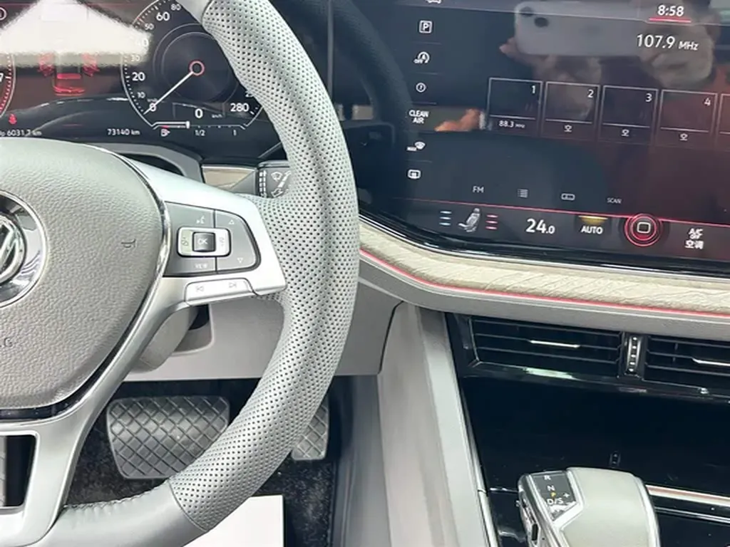 2019 Volkswagen Touareg 3.0T 340HP V6 8AT,autocango,china used car exporter,china ev exporter,chinese used car exporter,chinese used ev exporter