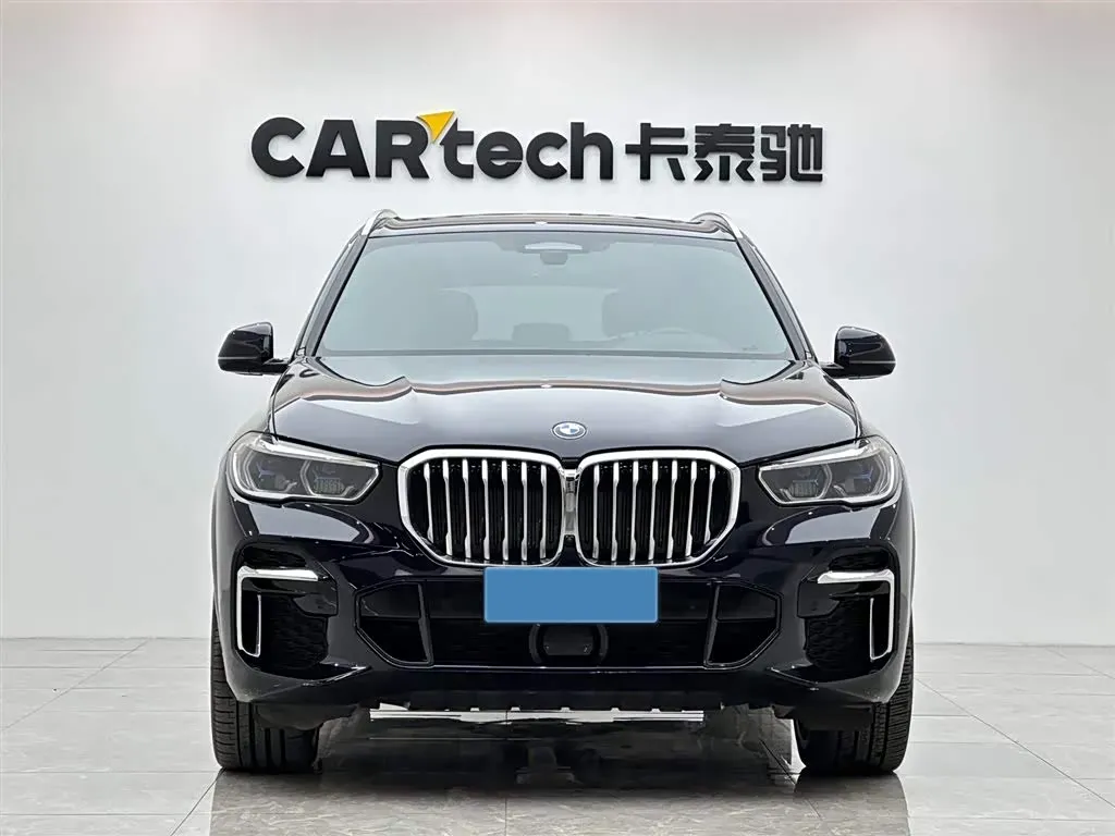 2022 BMW X5 3.0T 333HP L6 8AT,autocango,china used car exporter,china ev exporter,chinese used car exporter,chinese used ev exporter