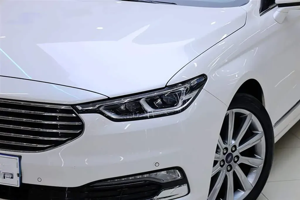 2019 Ford Taurus 2.0T 245HP L4 8AT,autocango,china used car exporter,china ev exporter,chinese used car exporter,chinese used ev exporter