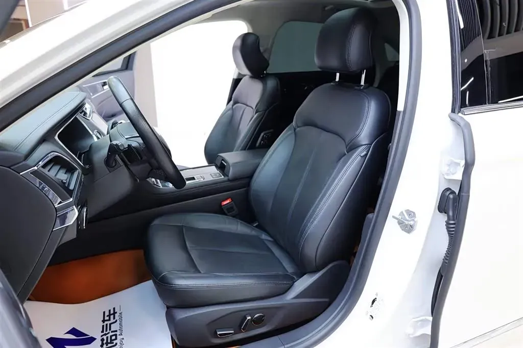 2019 Ford Taurus 2.0T 245HP L4 8AT,autocango,china used car exporter,china ev exporter,chinese used car exporter,chinese used ev exporter