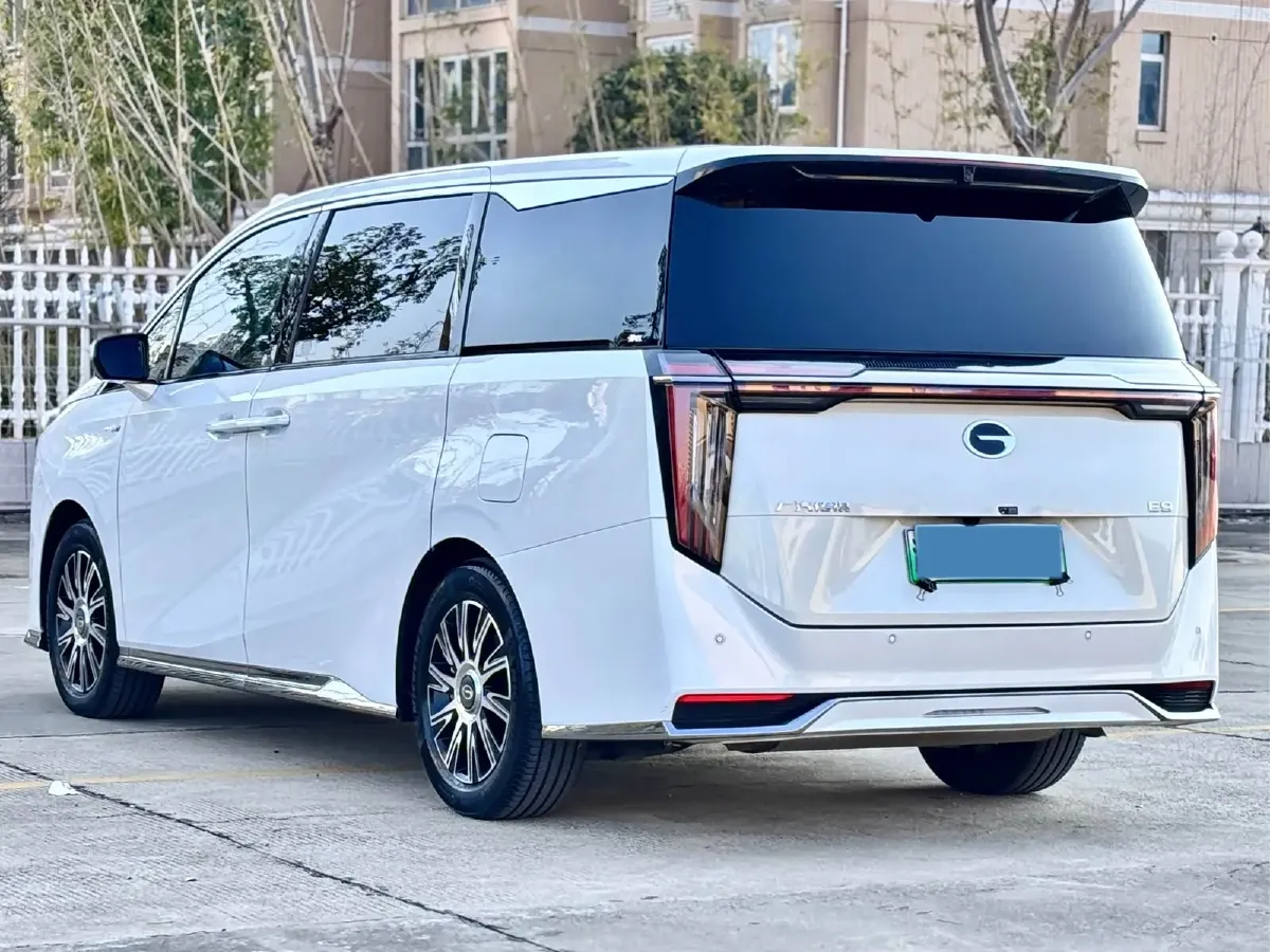 2023 GAC Trumpchi E9 2.0T 190HP L4 2DHT PHEV 25.57KWH,autocango,china used car exporter,china ev exporter,chinese used car exporter,chinese used ev exporter