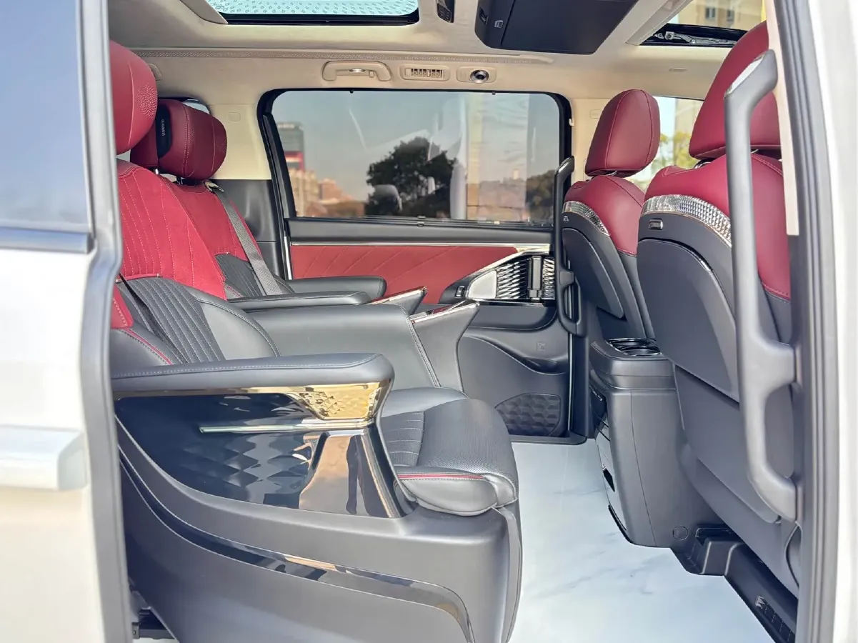 2023 GAC Trumpchi E9 2.0T 190HP L4 2DHT PHEV 25.57KWH,autocango,china used car exporter,china ev exporter,chinese used car exporter,chinese used ev exporter