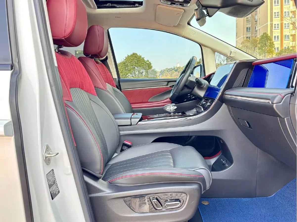 2023 GAC Trumpchi E9 2.0T 190HP L4 2DHT PHEV 25.57KWH,autocango,china used car exporter,china ev exporter,chinese used car exporter,chinese used ev exporter