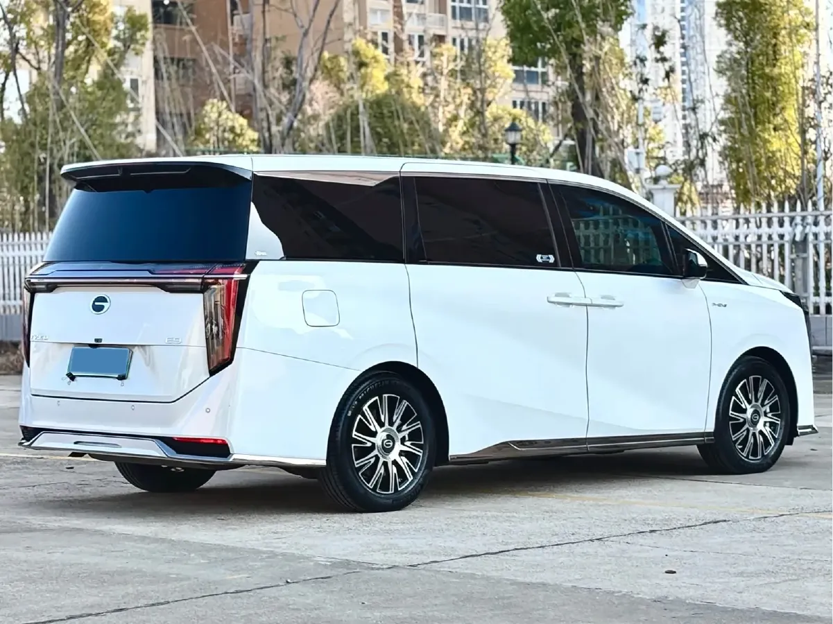 2023 GAC Trumpchi E9 2.0T 190HP L4 2DHT PHEV 25.57KWH,autocango,china used car exporter,china ev exporter,chinese used car exporter,chinese used ev exporter