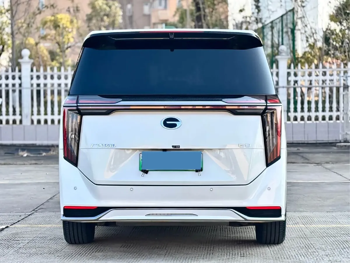 2023 GAC Trumpchi E9 2.0T 190HP L4 2DHT PHEV 25.57KWH,autocango,china used car exporter,china ev exporter,chinese used car exporter,chinese used ev exporter