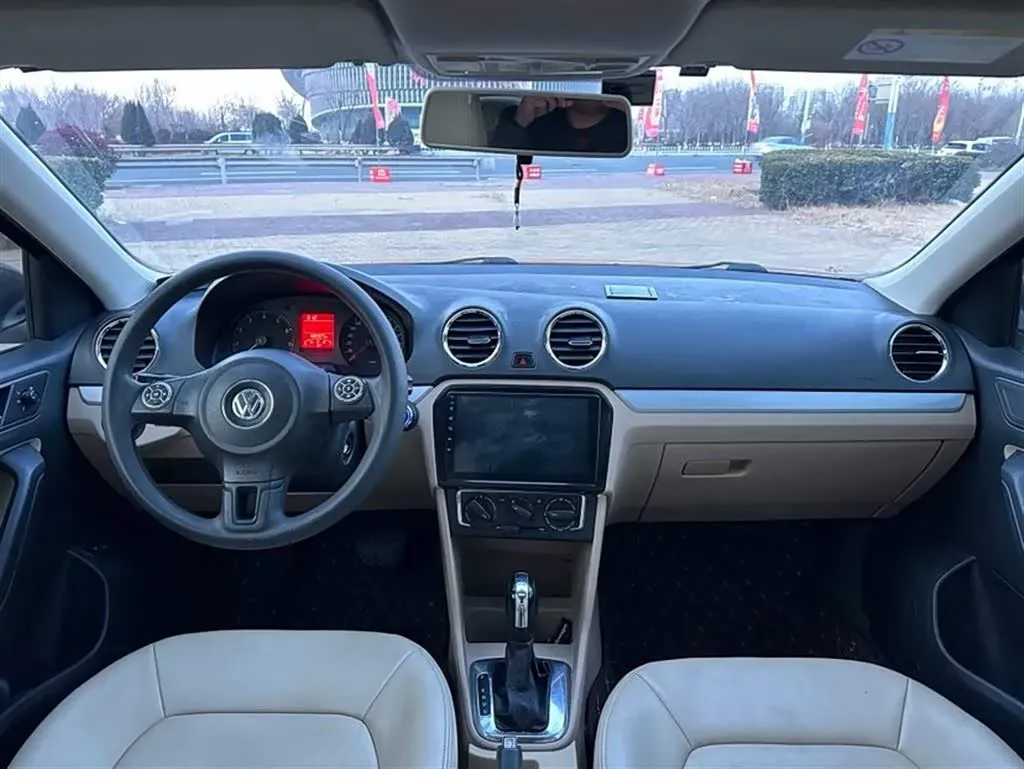 2015 Volkswagen Jetta 1.6L 110HP L4 6AT,autocango,china used car exporter,china ev exporter,chinese used car exporter,chinese used ev exporter