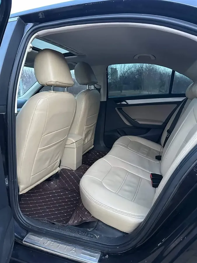 2015 Volkswagen Jetta 1.6L 110HP L4 6AT,autocango,china used car exporter,china ev exporter,chinese used car exporter,chinese used ev exporter