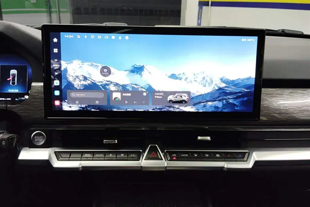 2024 Tank 400 2.0T 252HP L4 9AT PHEV 36.7/37.1KWH,autocango,china used car exporter,china ev exporter,chinese used car exporter,chinese used ev exporter