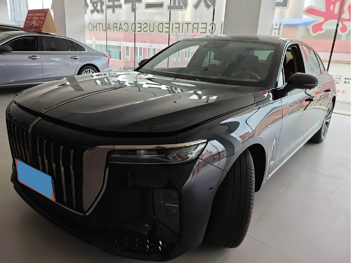 2024 HongQi H9 2.0T 252HP L4 7DCT