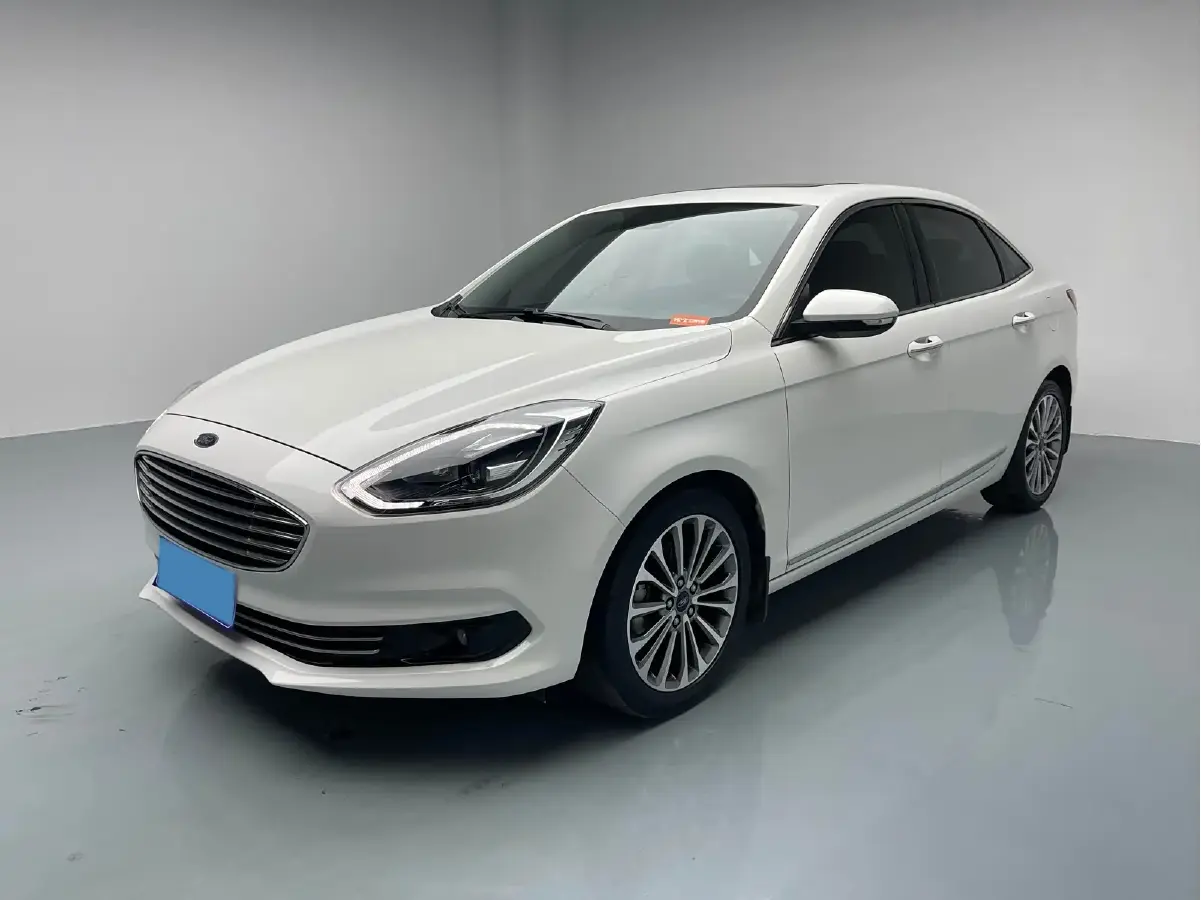 2019 Ford Escort 1.0T 128HP L3 6AT