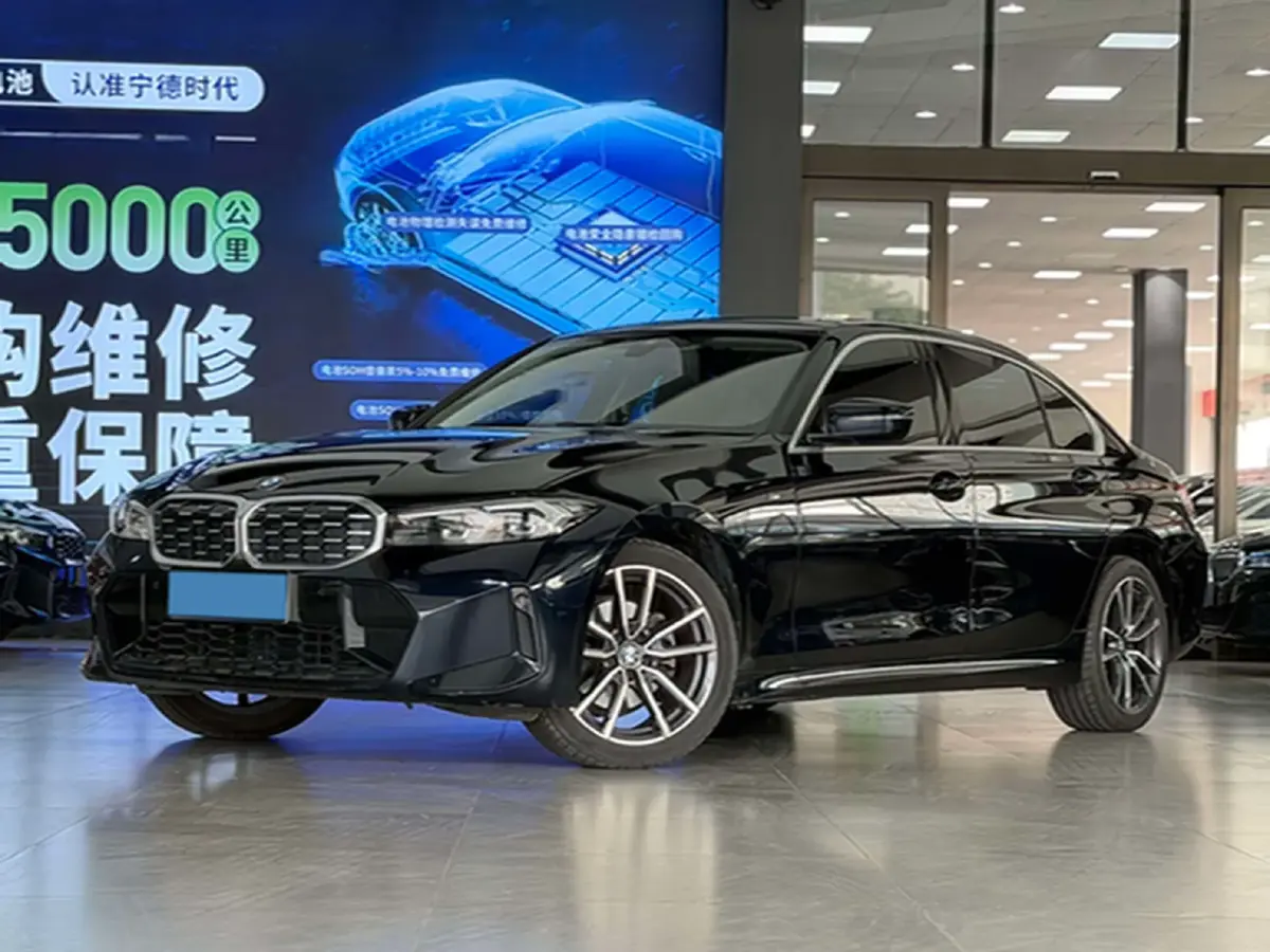 2024 BMW 3 Series 2.0T 184HP L4 8AT