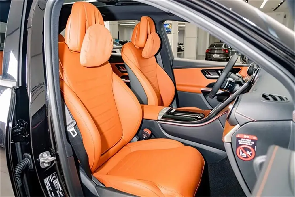 2025 Mercedes-Benz GLC Class 2.0T 258HP L4 9AT,autocango,china used car exporter,china ev exporter,chinese used car exporter,chinese used ev exporter