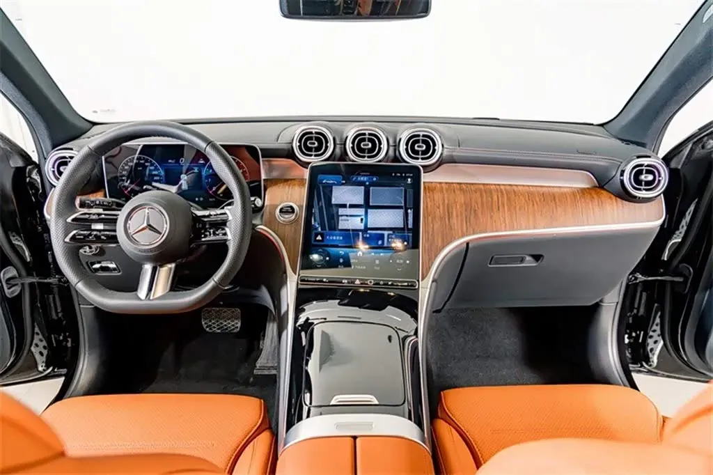 2025 Mercedes-Benz GLC Class 2.0T 258HP L4 9AT,autocango,china used car exporter,china ev exporter,chinese used car exporter,chinese used ev exporter