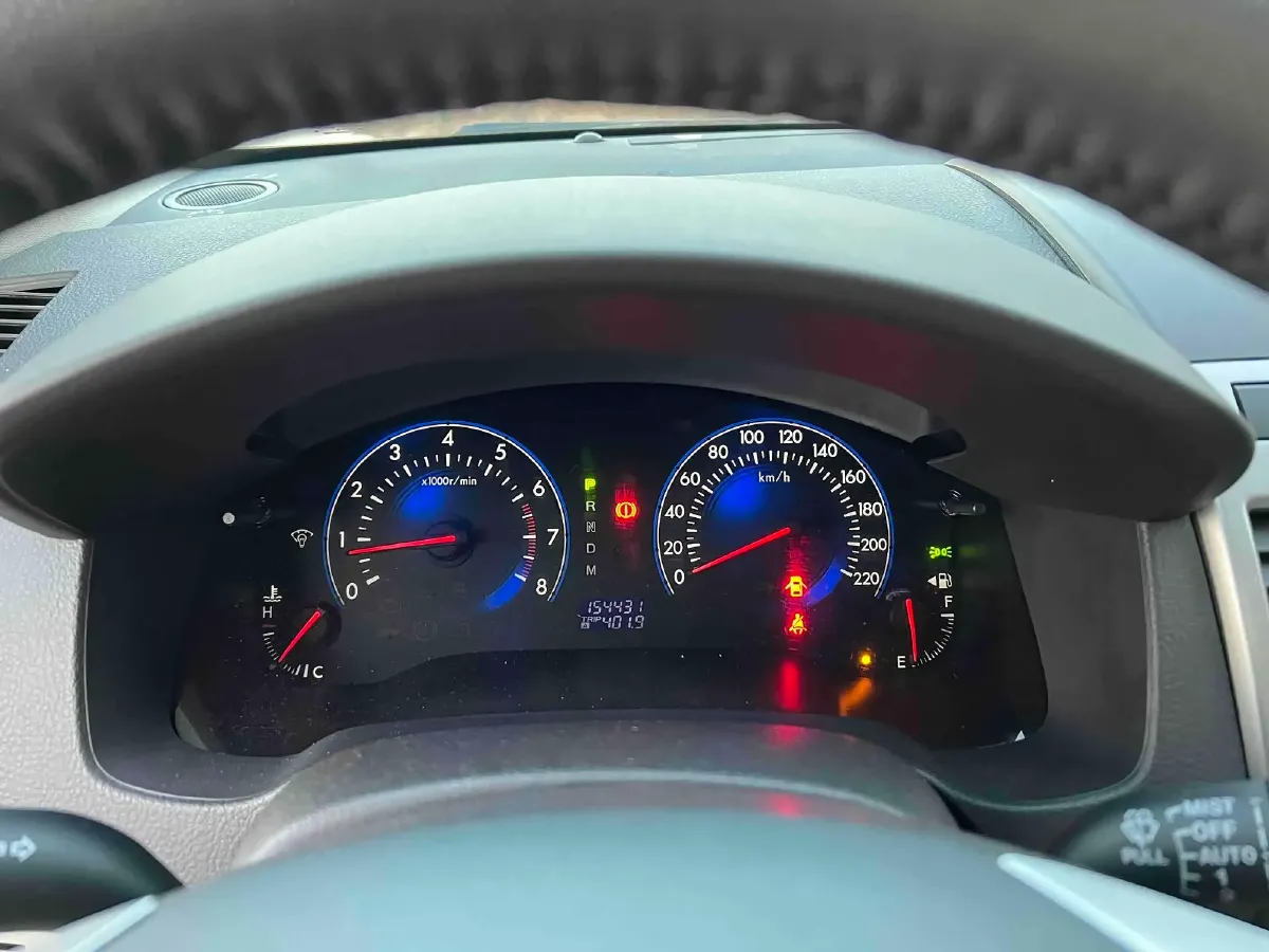 2013 Mazda 8 2.5L 163HP L4 5AT,autocango,china used car exporter,china ev exporter,chinese used car exporter,chinese used ev exporter