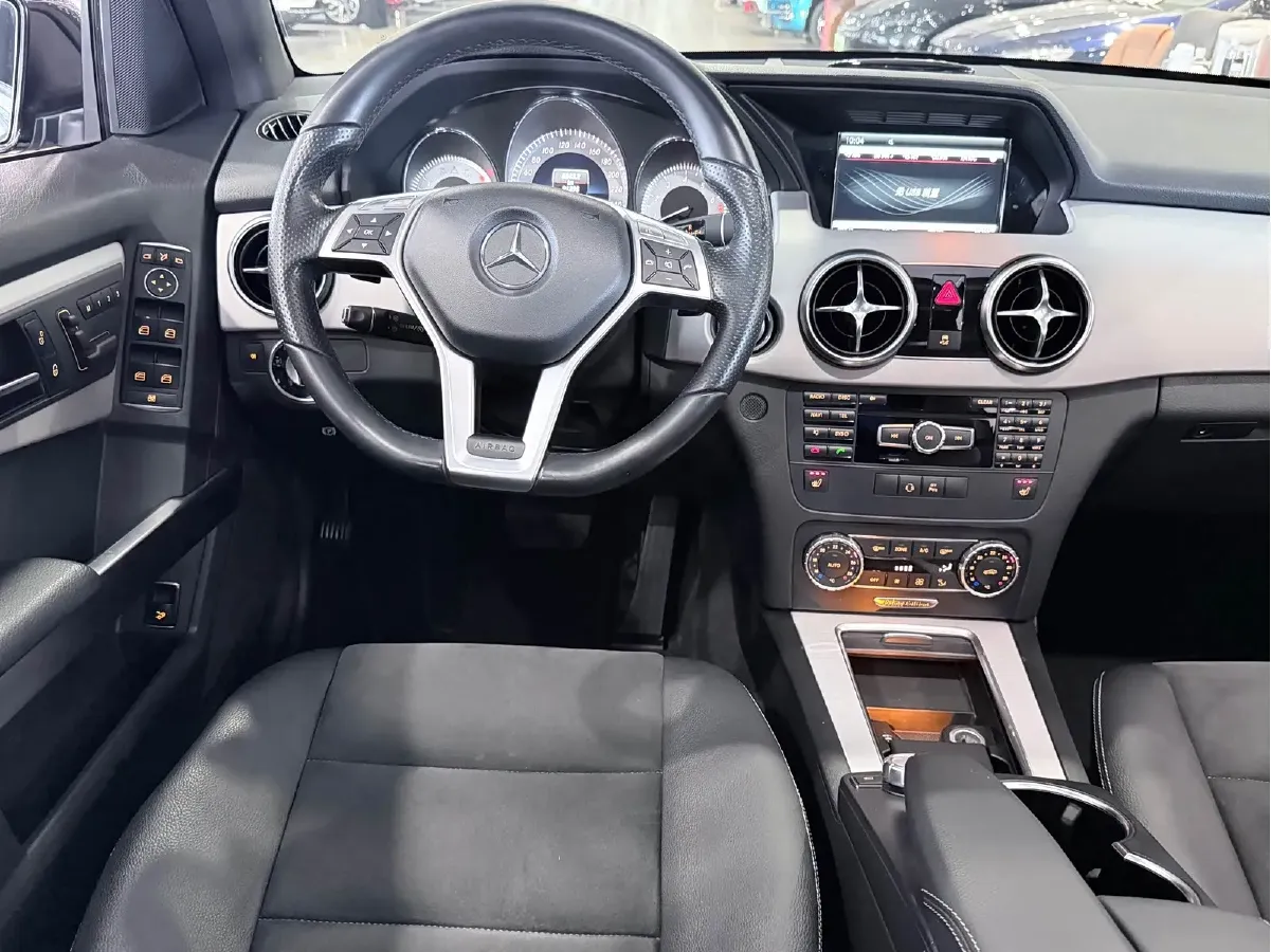 2015 Mercedes-Benz GLK Class 3.0L 245HP V6 7AT,autocango,china used car exporter,china ev exporter,chinese used car exporter,chinese used ev exporter