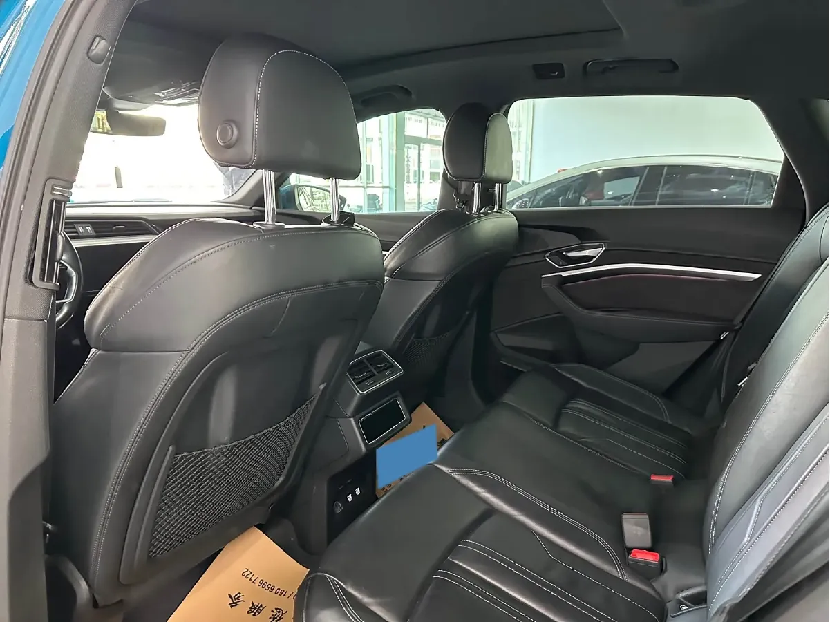 2019 Audi e-tron 2AT BEV 95KWH,autocango,china used car exporter,china ev exporter,chinese used car exporter,chinese used ev exporter