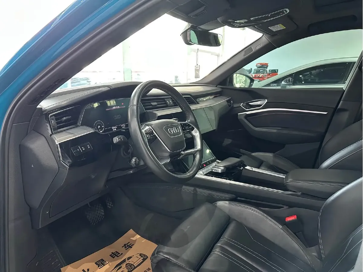 2019 Audi e-tron 2AT BEV 95KWH,autocango,china used car exporter,china ev exporter,chinese used car exporter,chinese used ev exporter