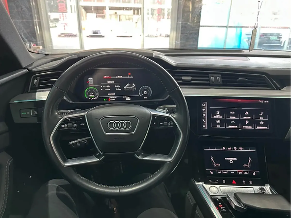 2019 Audi e-tron 2AT BEV 95KWH,autocango,china used car exporter,china ev exporter,chinese used car exporter,chinese used ev exporter