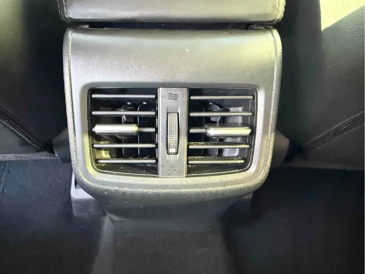 2016 Honda Jade 1.8L 141HP L4 5AT,autocango,china used car exporter,china ev exporter,chinese used car exporter,chinese used ev exporter