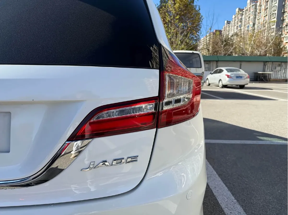 2016 Honda Jade 1.8L 141HP L4 5AT,autocango,china used car exporter,china ev exporter,chinese used car exporter,chinese used ev exporter