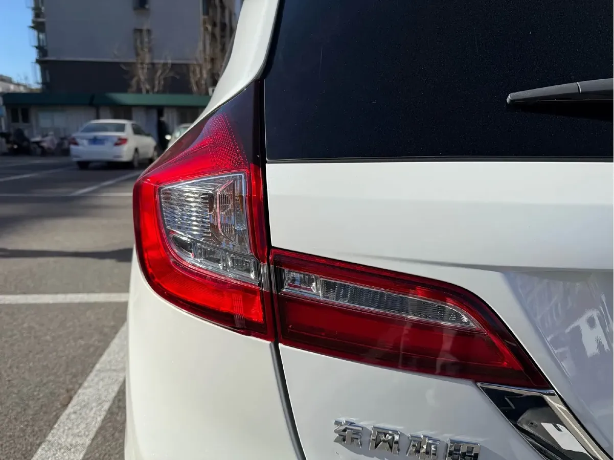 2016 Honda Jade 1.8L 141HP L4 5AT,autocango,china used car exporter,china ev exporter,chinese used car exporter,chinese used ev exporter