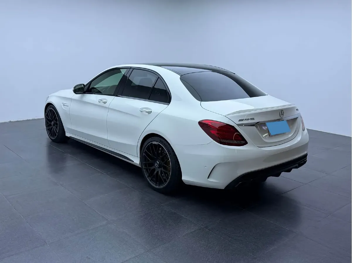2015 Mercedes-Benz C AMG 4.0T 510HP V8 7AT,autocango,china used car exporter,china ev exporter,chinese used car exporter,chinese used ev exporter