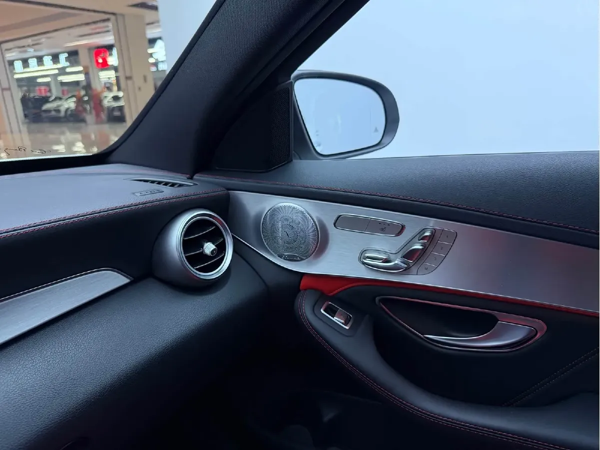 2015 Mercedes-Benz C AMG 4.0T 510HP V8 7AT,autocango,china used car exporter,china ev exporter,chinese used car exporter,chinese used ev exporter